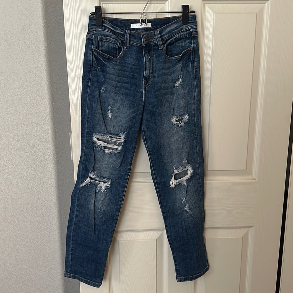 eunina Toni high rise relaxed skinny distressed jeans (size 3)